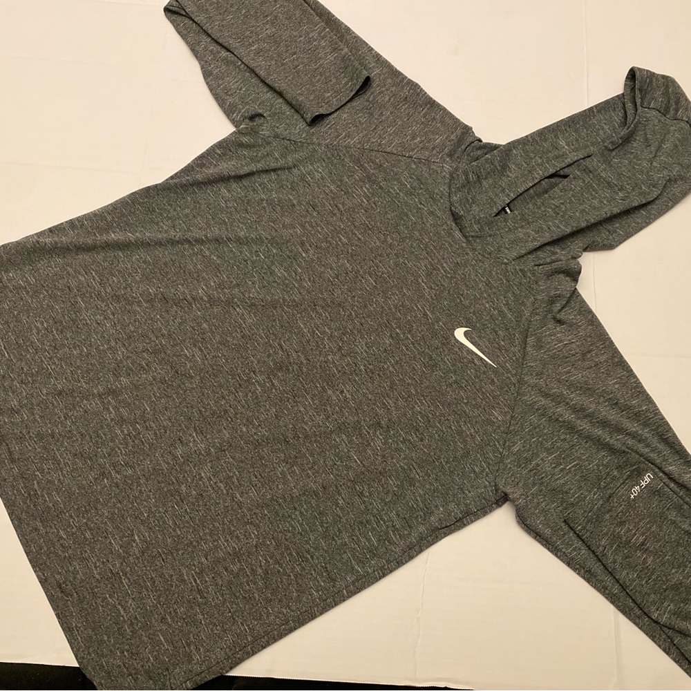 Nike Women’s Long Sleeve UPF 40+ Rashguard Swim Tee